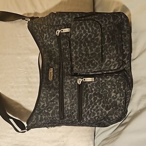 Baggallini Everywhere Bagg With RFID